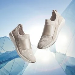 Clarks Un Rio Knit White Knit 15 Clarks Un Rio Knit White Knit -Clarks 26165519 W 12