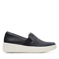 Clarks Layton Petal Black Interest